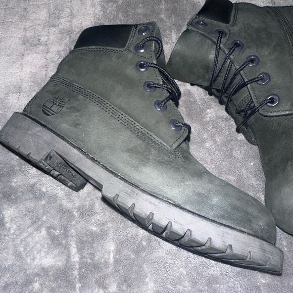 Timberland Classic 6-Inch Waterproof Boot Boys Sz 3.5 - Picture 7 of 16